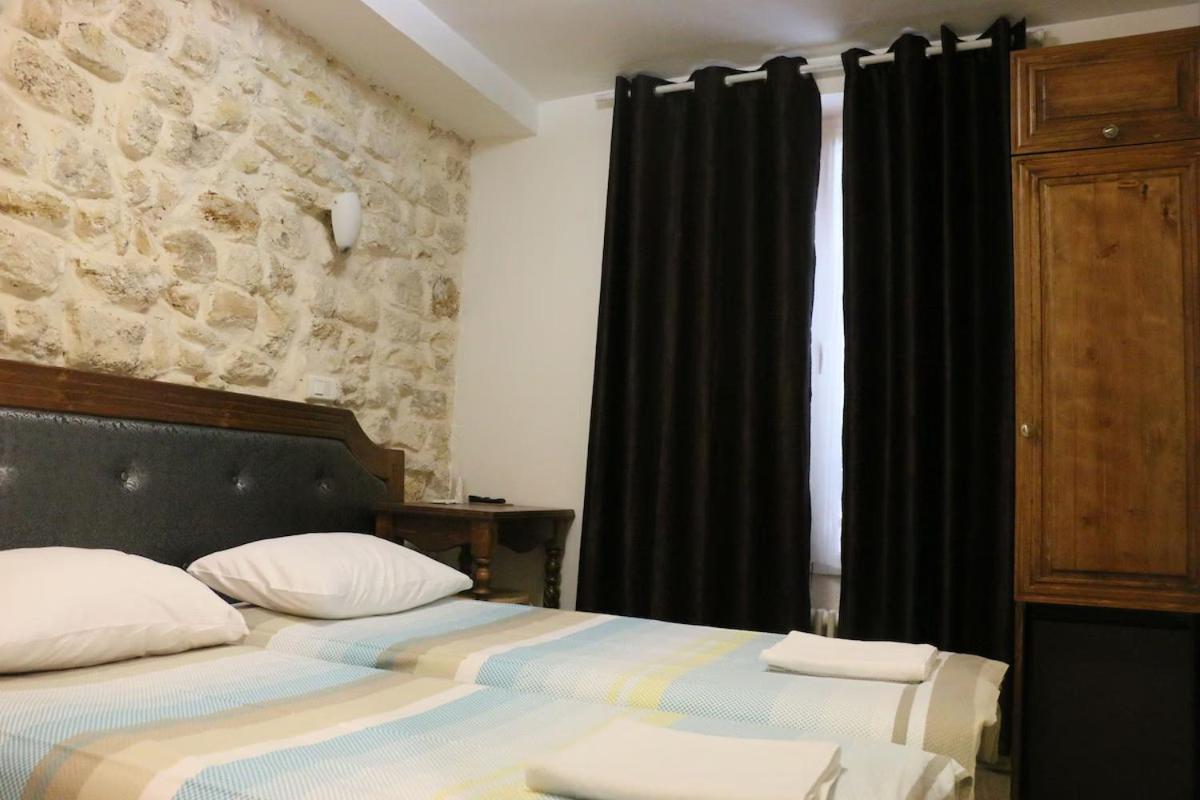 Hotel Clermont Montmartre Paris Ngoại thất bức ảnh